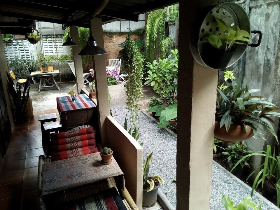 Twin House @ Tapae Hostel Chiang Mai Exterior photo